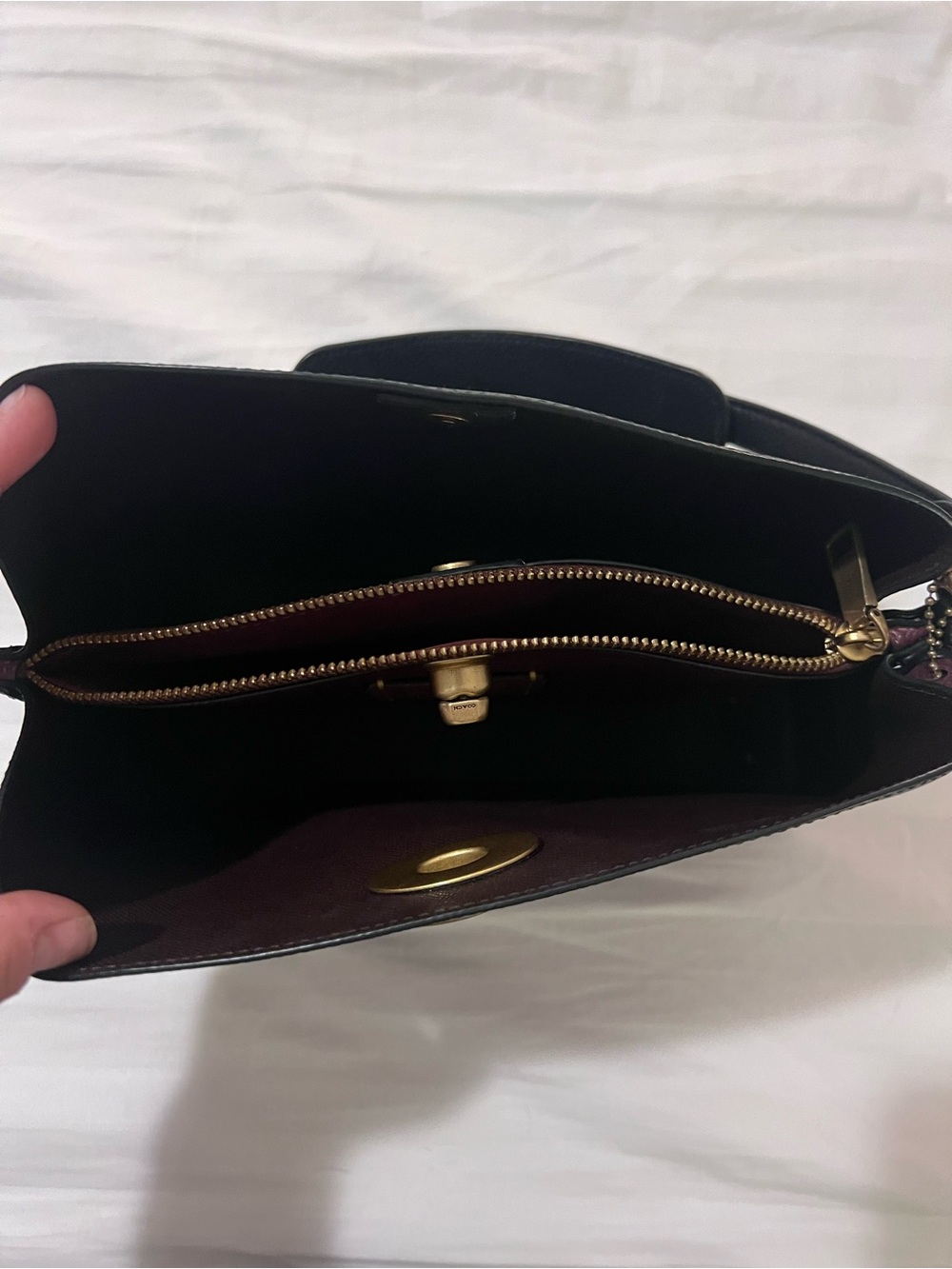 Coach Black Leather Shoulder Bag with Gold Turn-Lock - Picture 5 of 8
